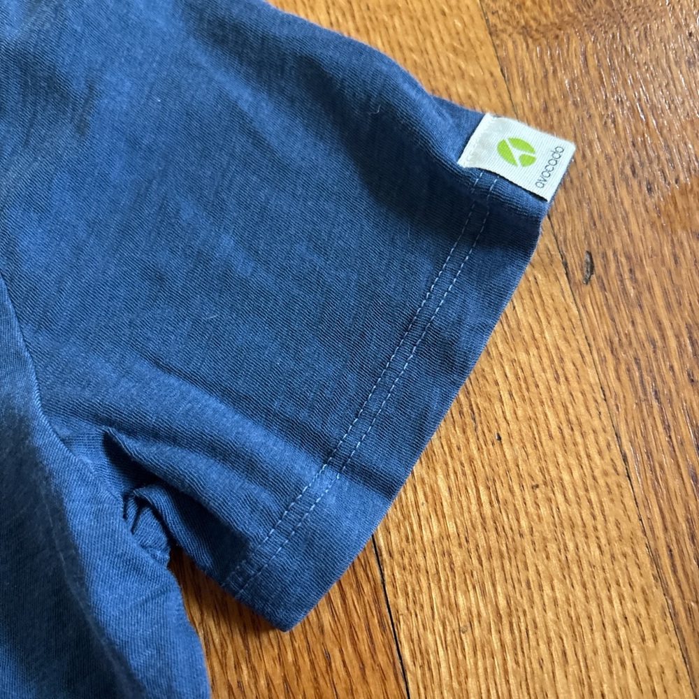 Avocado Blue Short Sleeve Tee🩵 - Picture 5 of 6